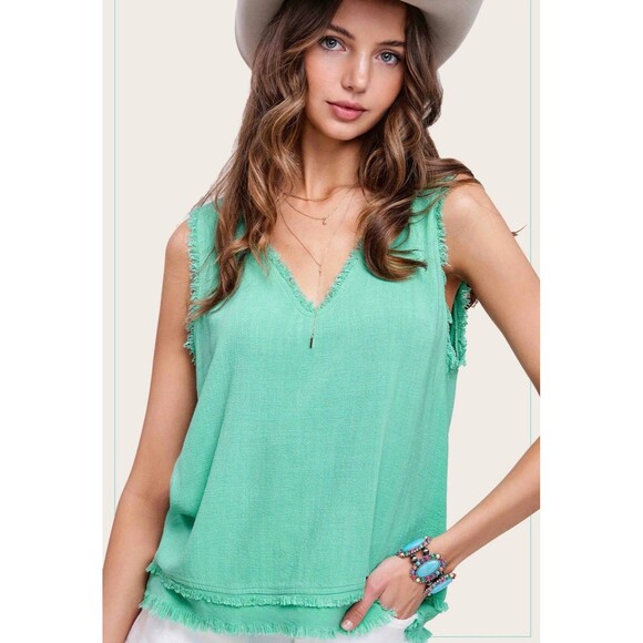 La Miel Tangerine Soft Washed Gauze Cut Edge V-Neck Top Color Green Size S - Picture 2 of 12
